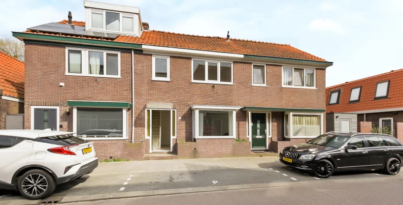 Professor Struijckenstraat 20 Zaandam - NH Makelaar Huis verkopen
